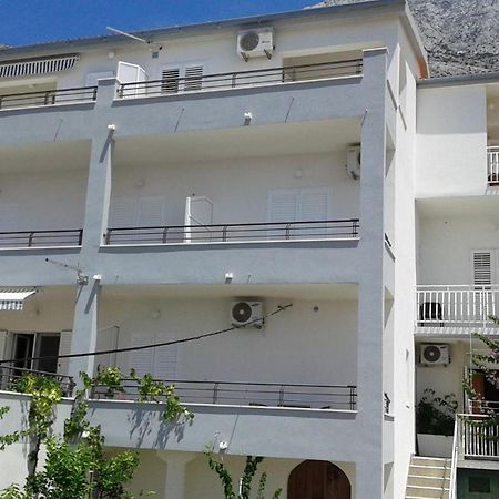 Apartments Josip Baška Voda エクステリア 写真