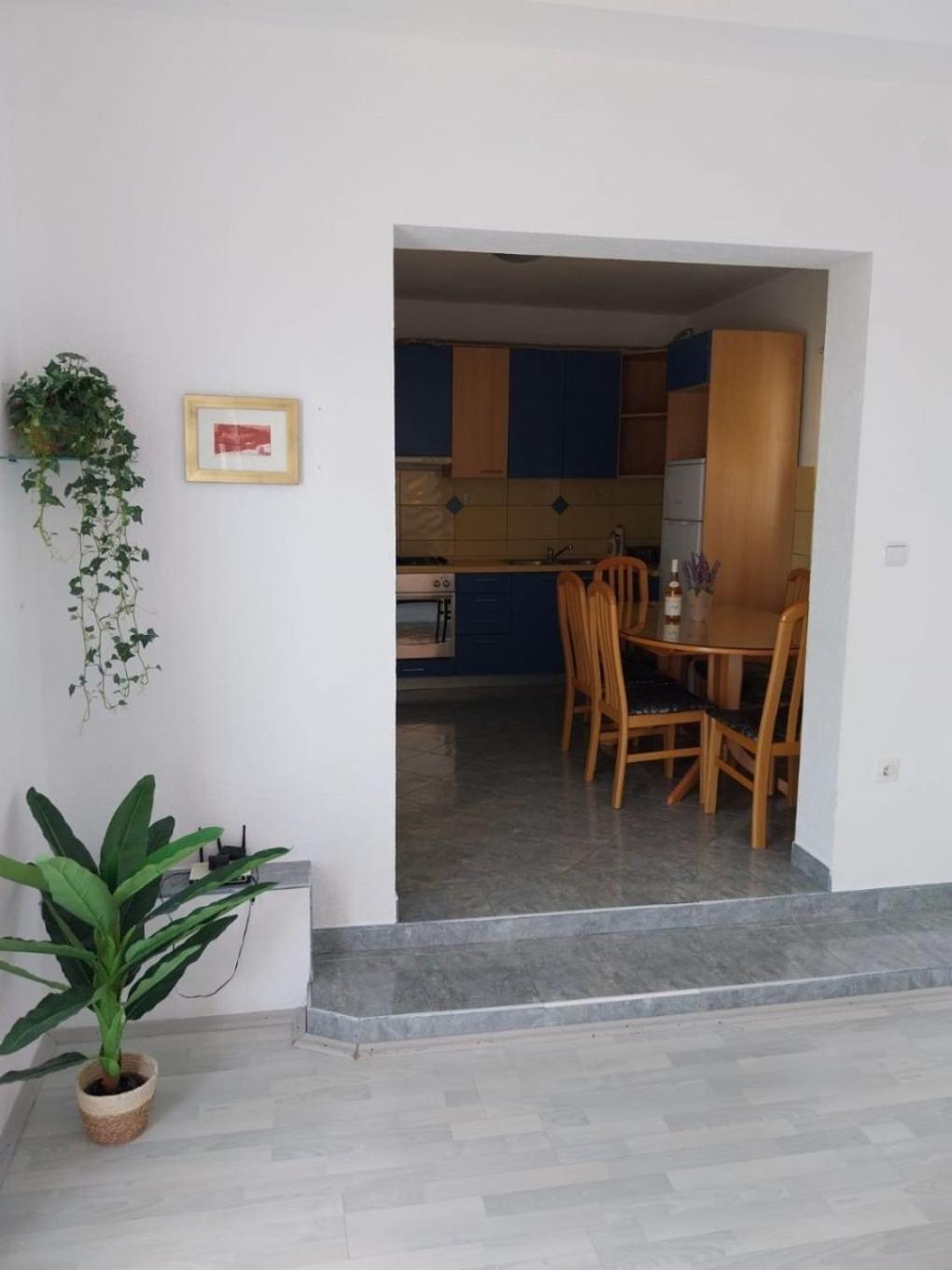 Apartments Josip Baška Voda エクステリア 写真
