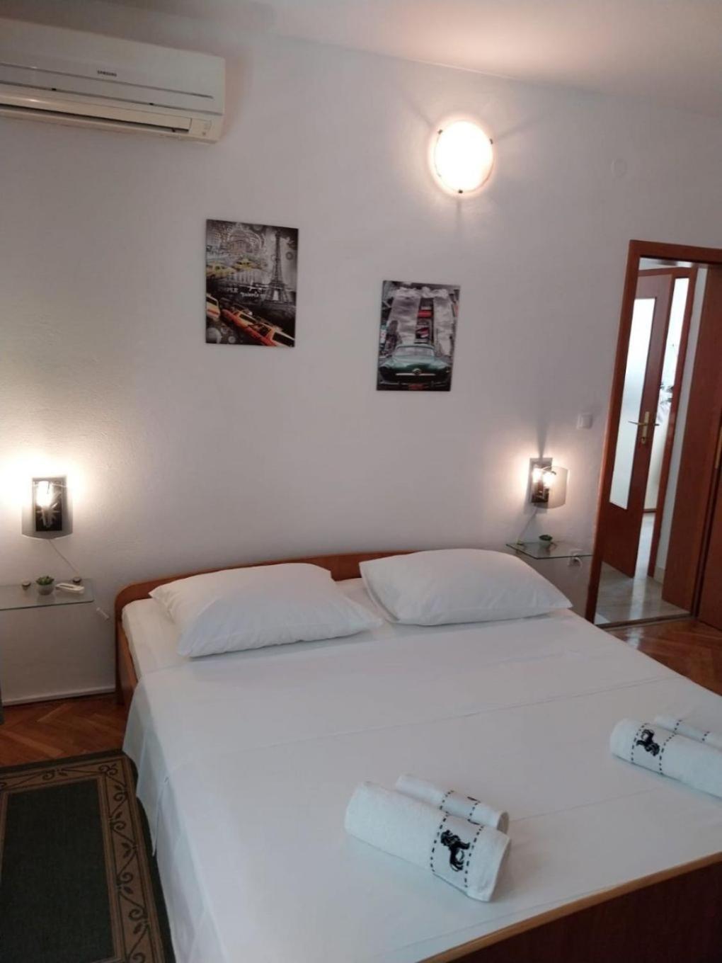 Apartments Josip Baška Voda エクステリア 写真