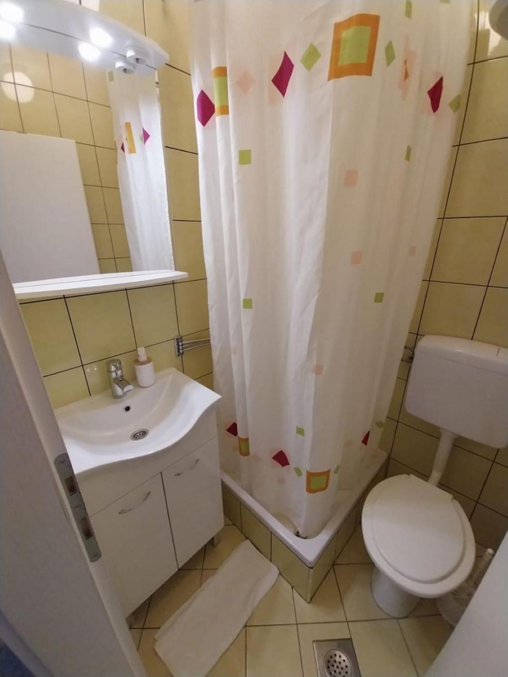 Apartments Josip Baška Voda エクステリア 写真