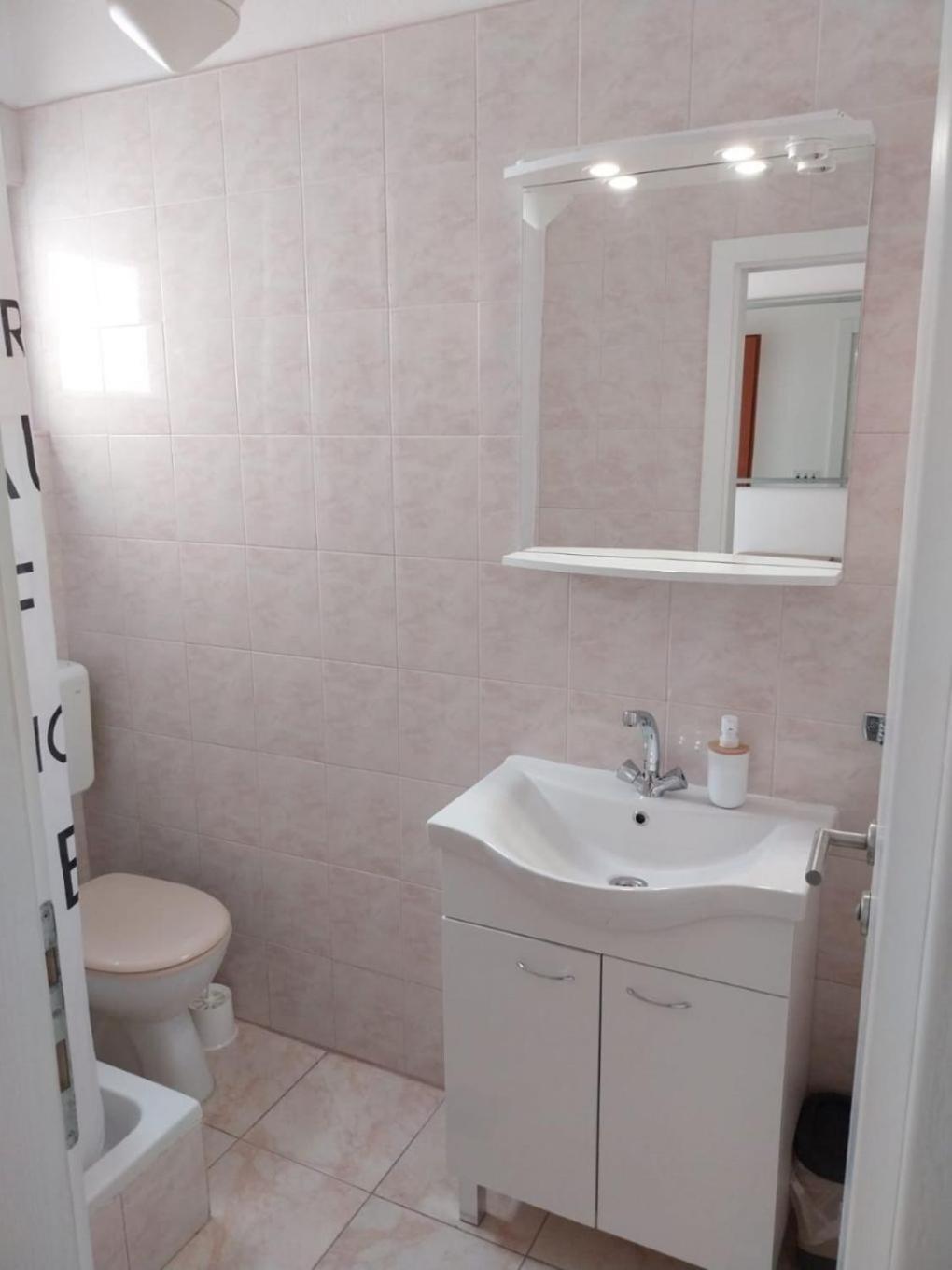 Apartments Josip Baška Voda エクステリア 写真