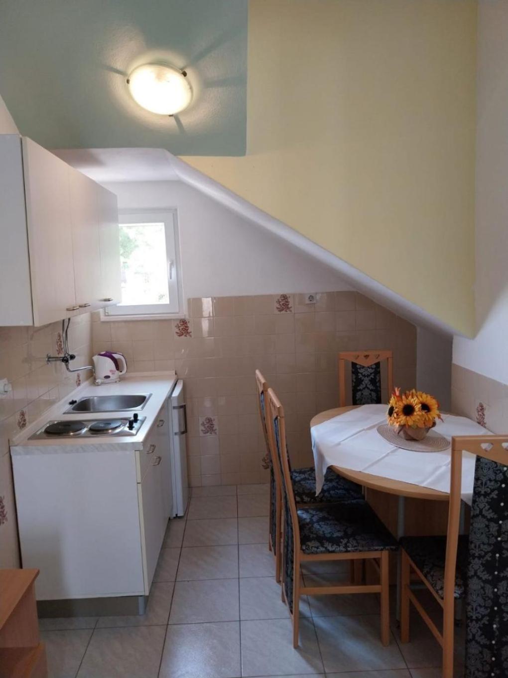 Apartments Josip Baška Voda エクステリア 写真