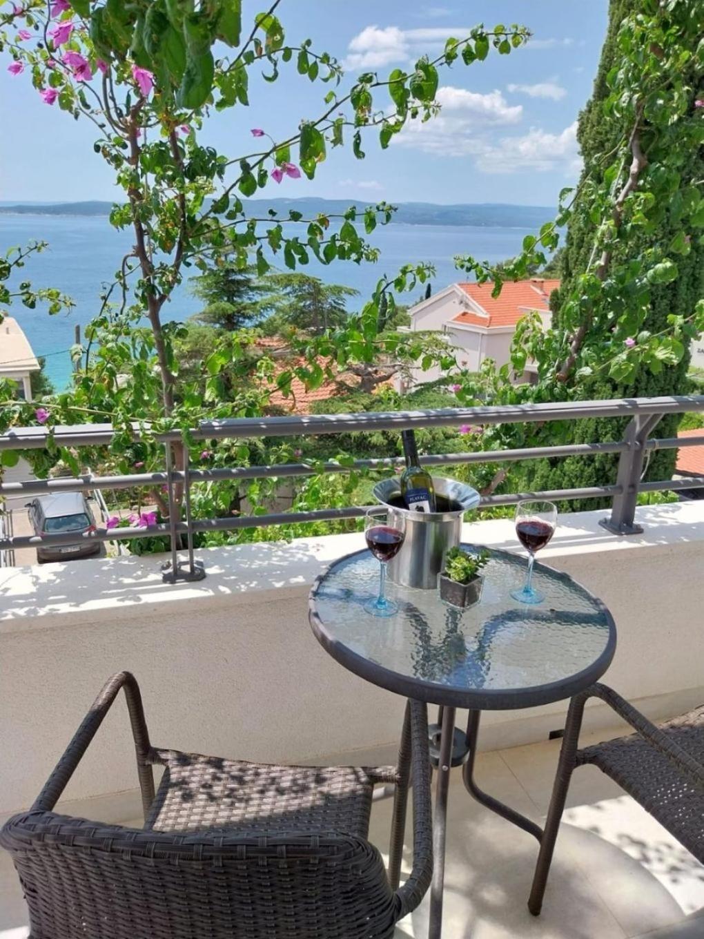 Apartments Josip Baška Voda エクステリア 写真