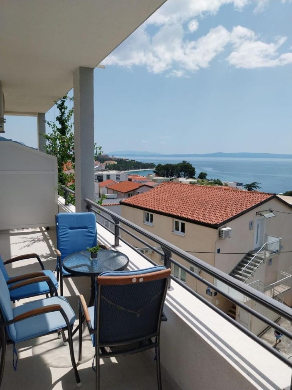 Apartments Josip Baška Voda エクステリア 写真